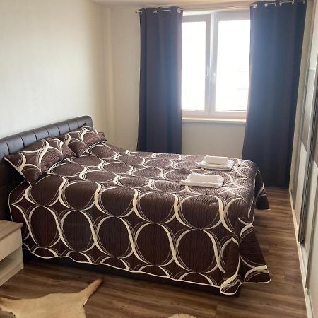 2 Rooms Apartment In מיכלובצ'ה מראה חיצוני תמונה