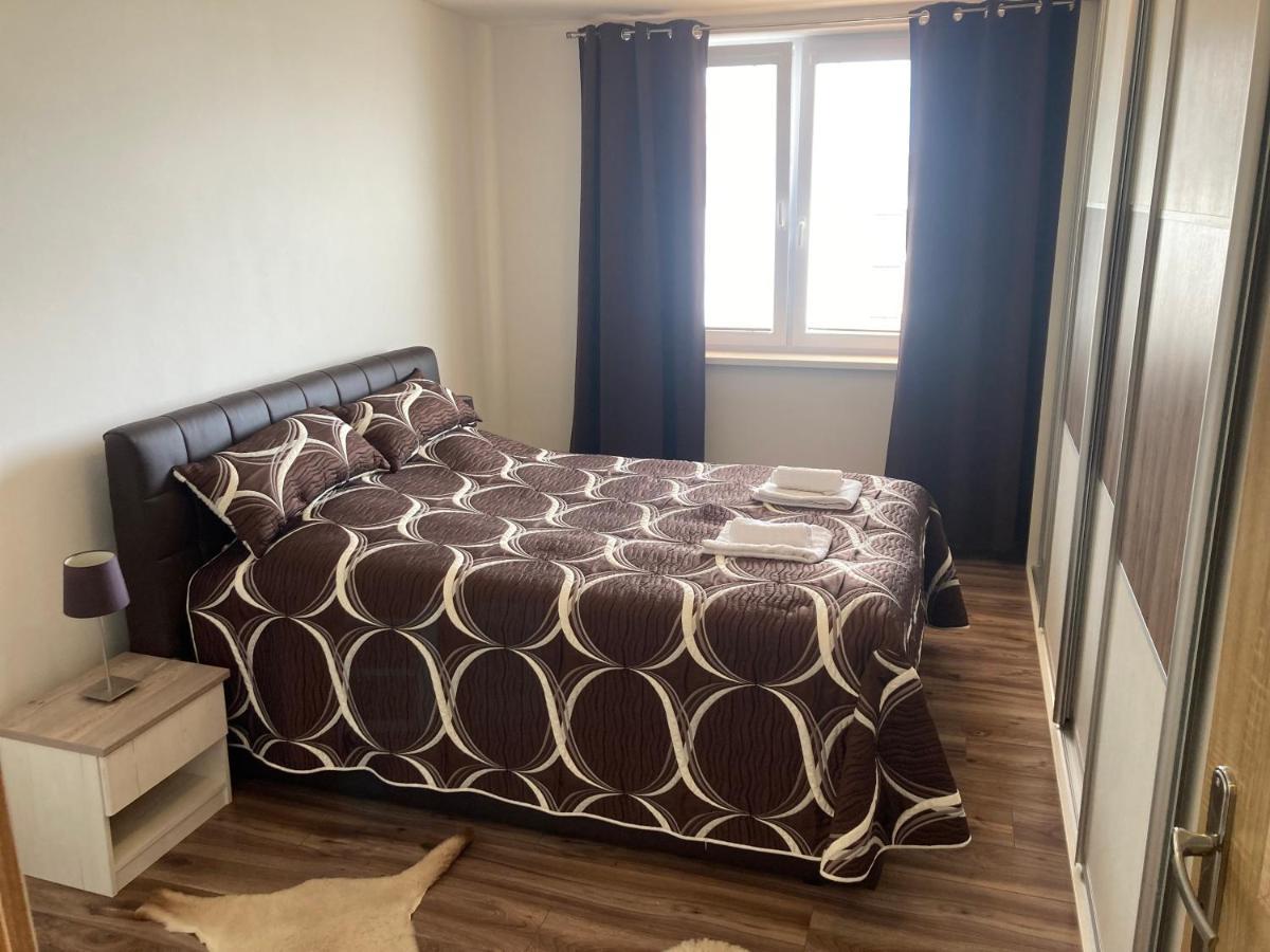 2 Rooms Apartment In מיכלובצ'ה מראה חיצוני תמונה